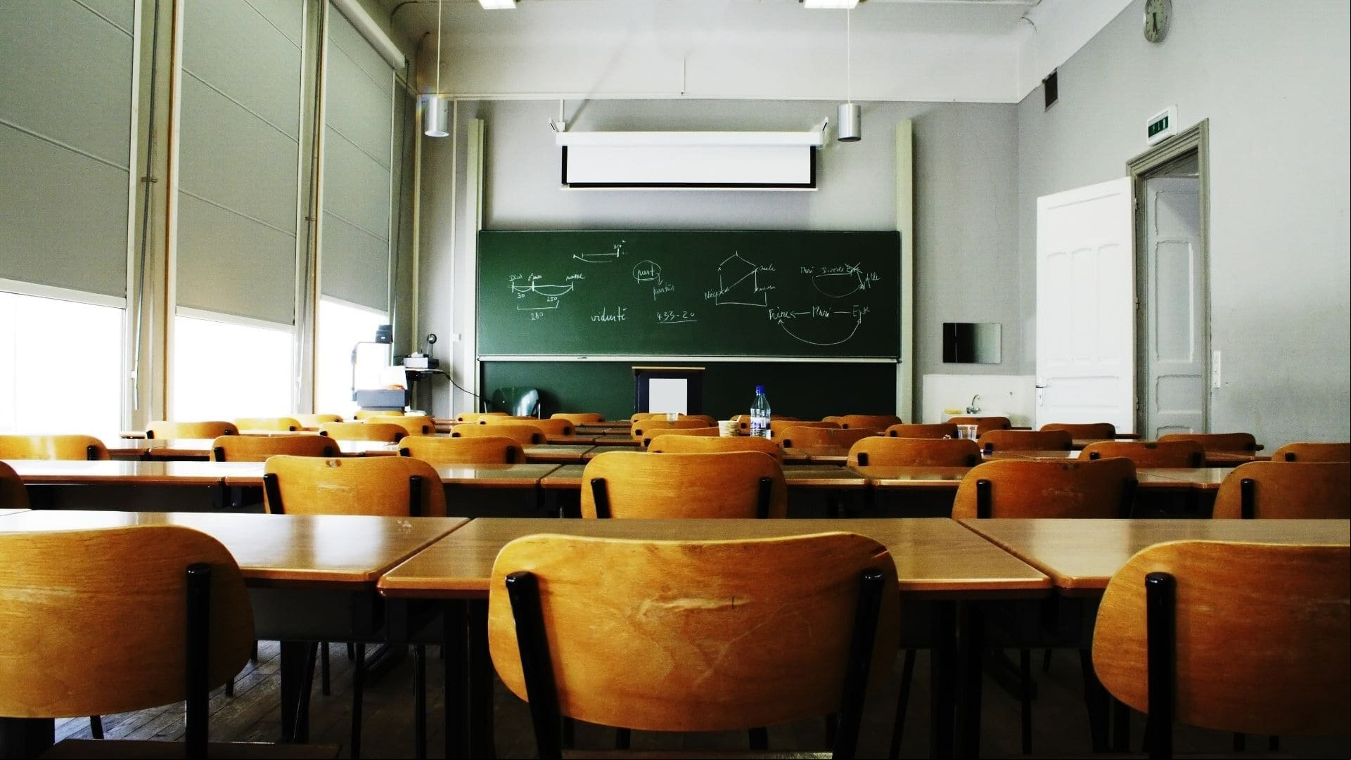Filmar professores em sala de aula sem autorização está proibido em Mato Grosso